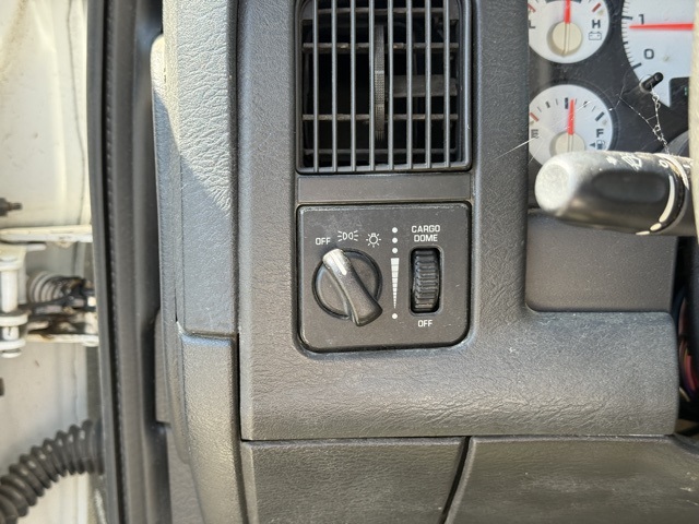 2005 Dodge Ram photo 16