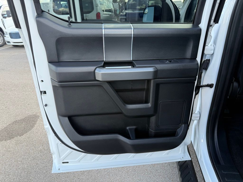 2018 Ford F-150 XLT photo 10
