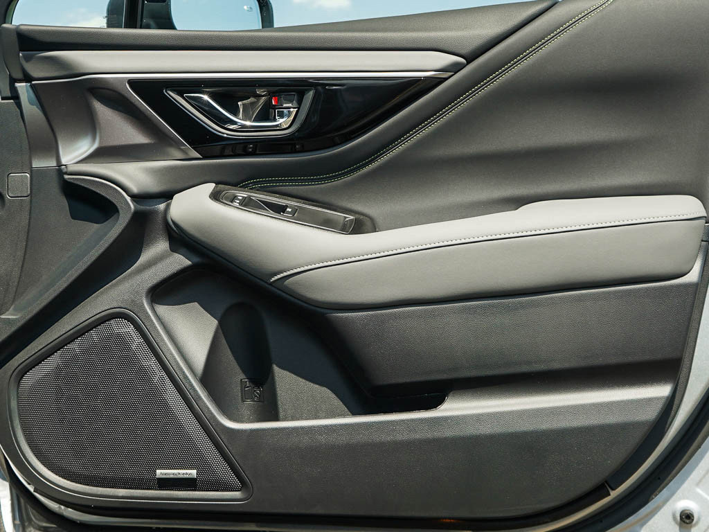 2025 Subaru Outback Onyx Edition photo 9