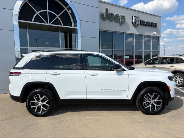 2024 Jeep Grand Cherokee Limited photo 6