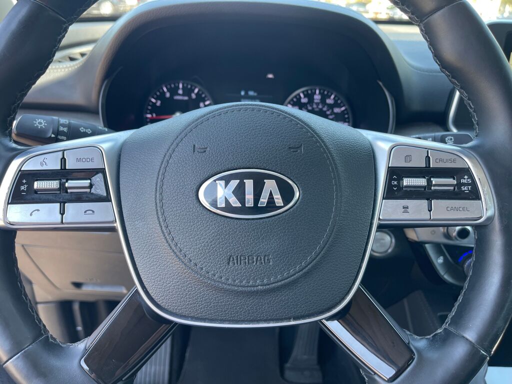 2020 Kia Telluride EX photo 17