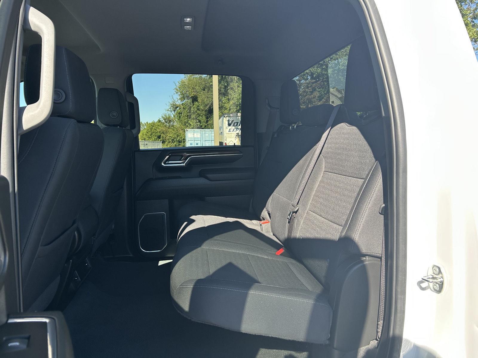 2024 Chevrolet Silverado 2500HD LT photo 19