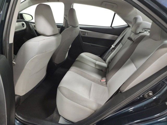 2017 Toyota Corolla LE photo 14