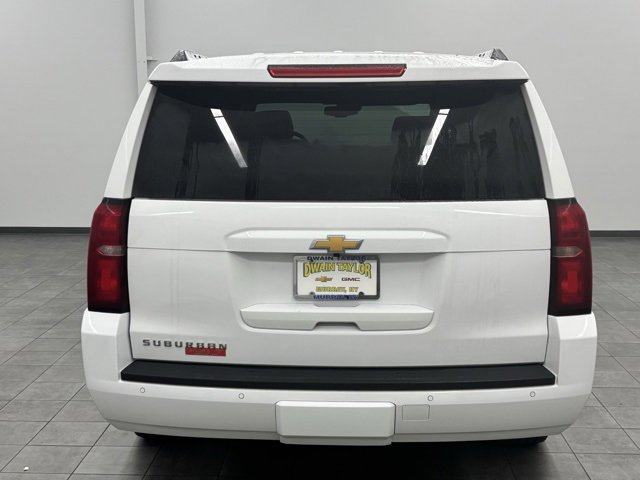 2019 Chevrolet Suburban LT photo 3