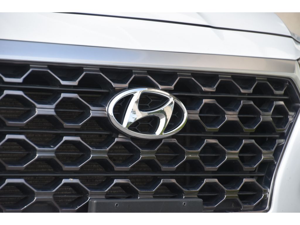 2020 Hyundai Santa Fe SE photo 11