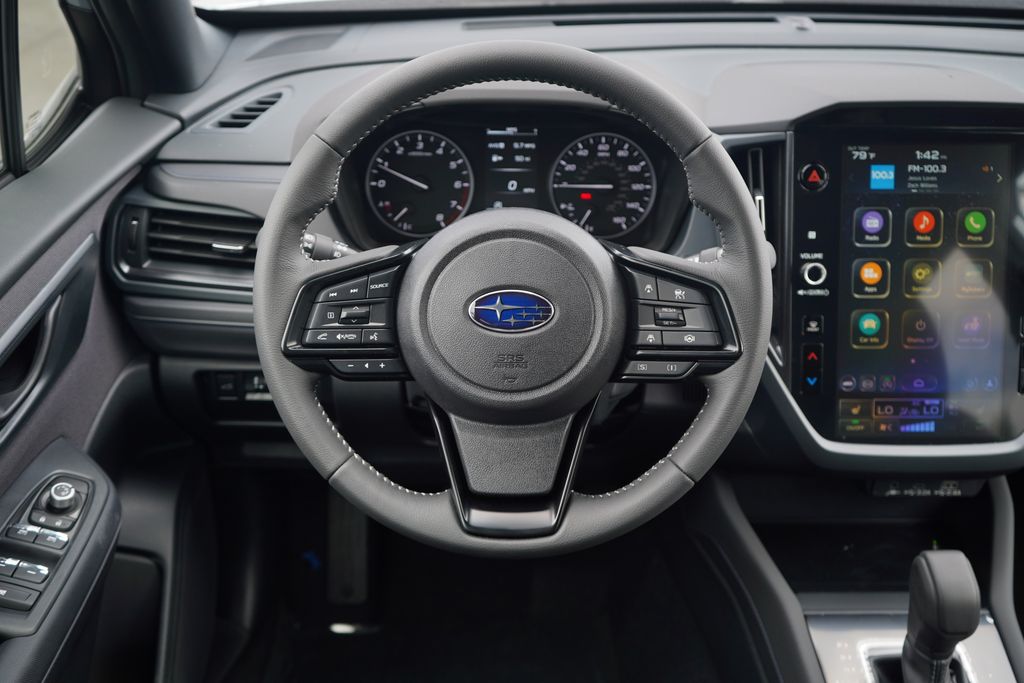 2025 Subaru Forester Premium photo 8