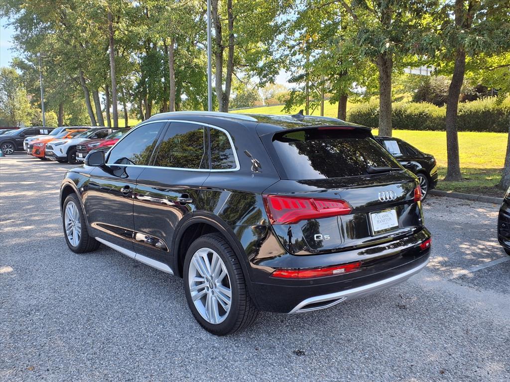 2020 Audi Q5 45 Premium Plus photo 3