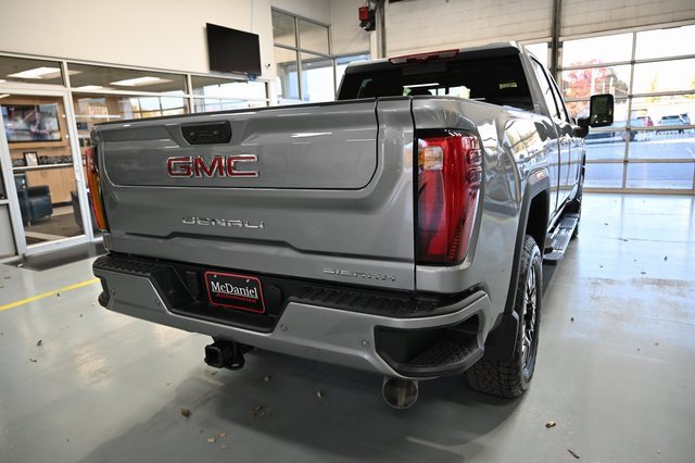 2026 Gmc Sierra 2500 HD Denali photo 4
