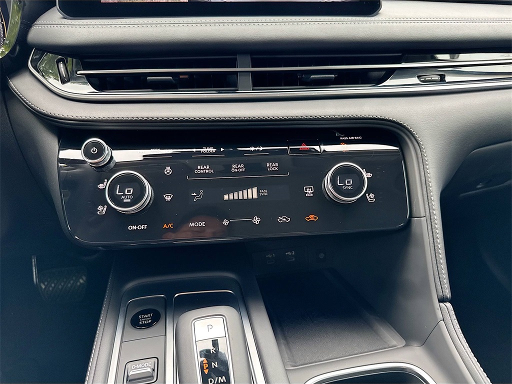 2026 Infiniti QX60 Luxe photo 15