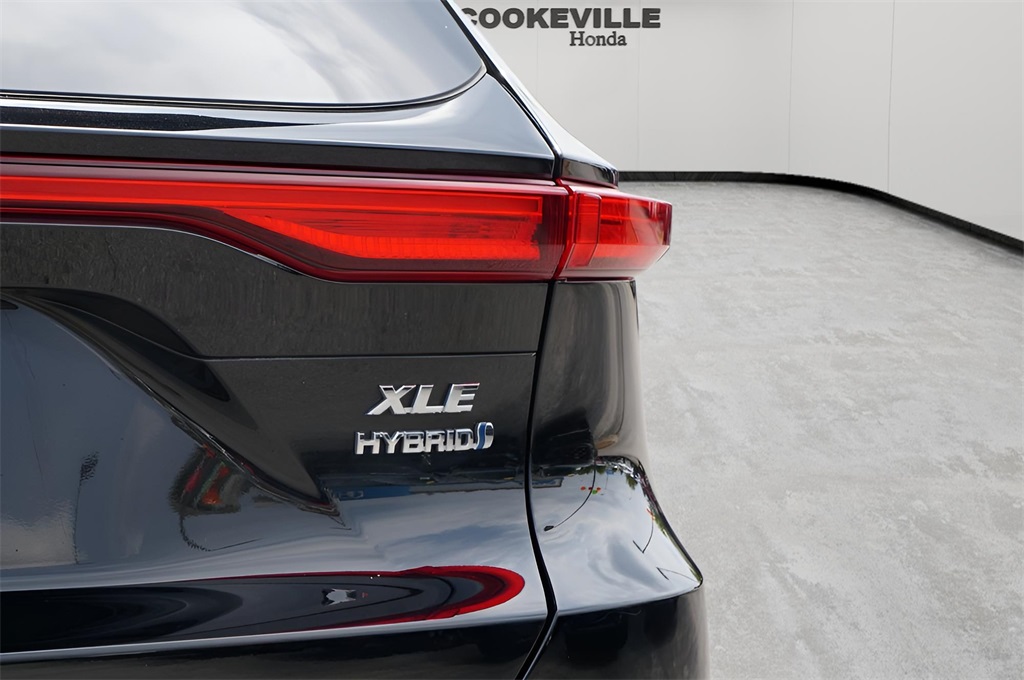 2022 Toyota Venza Limited photo 3