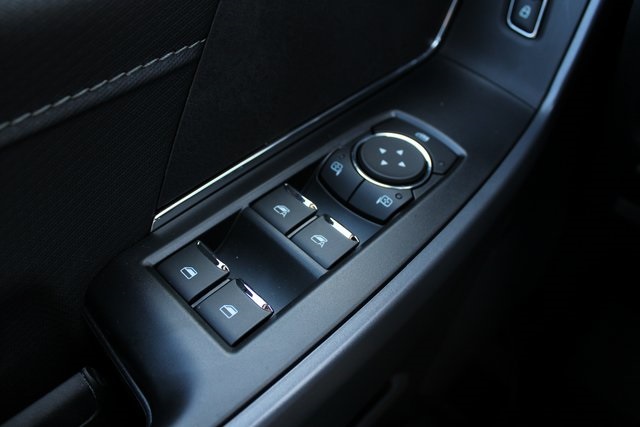 2025 Ford F-150 XLT photo 13