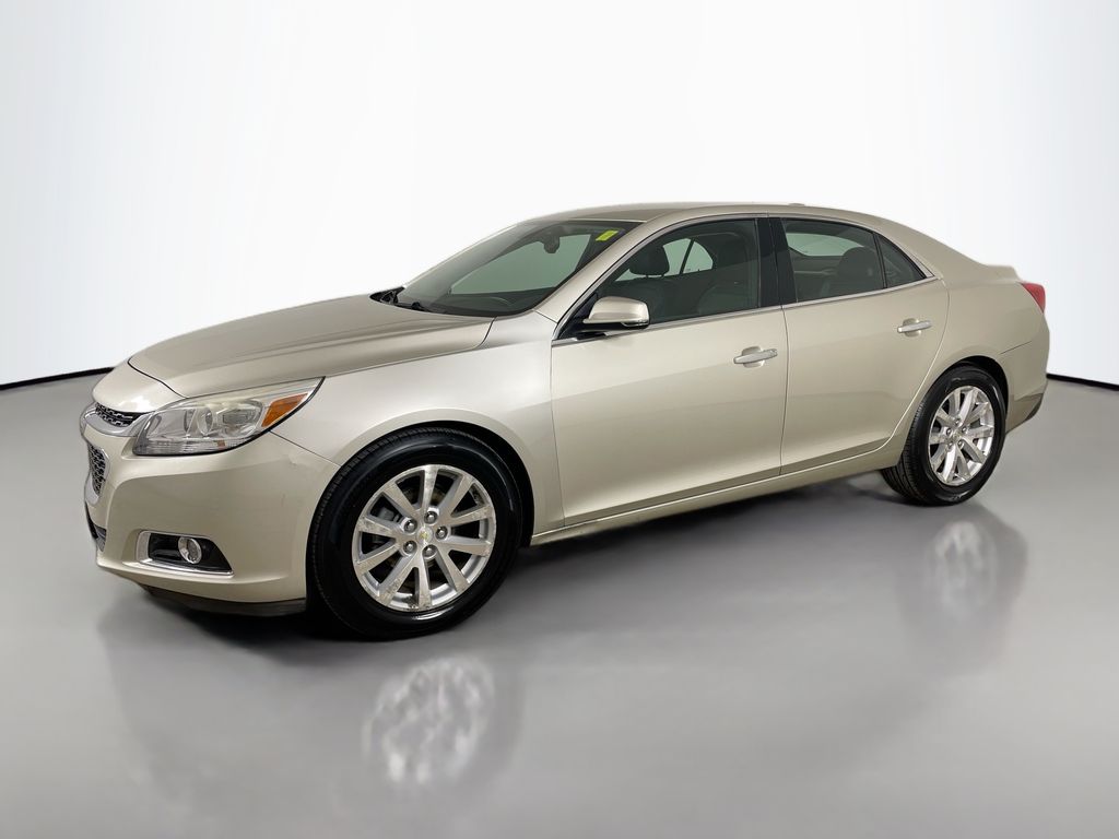 2015 Chevrolet Malibu LTZ photo 4