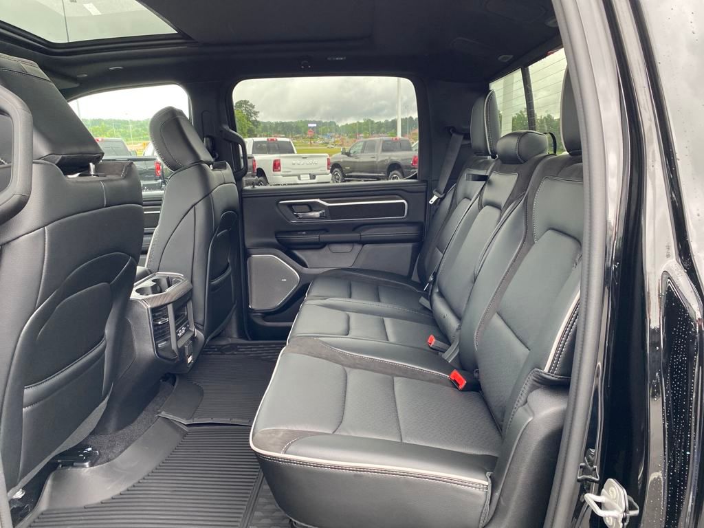 2025 Ram 1500 Laramie photo 24