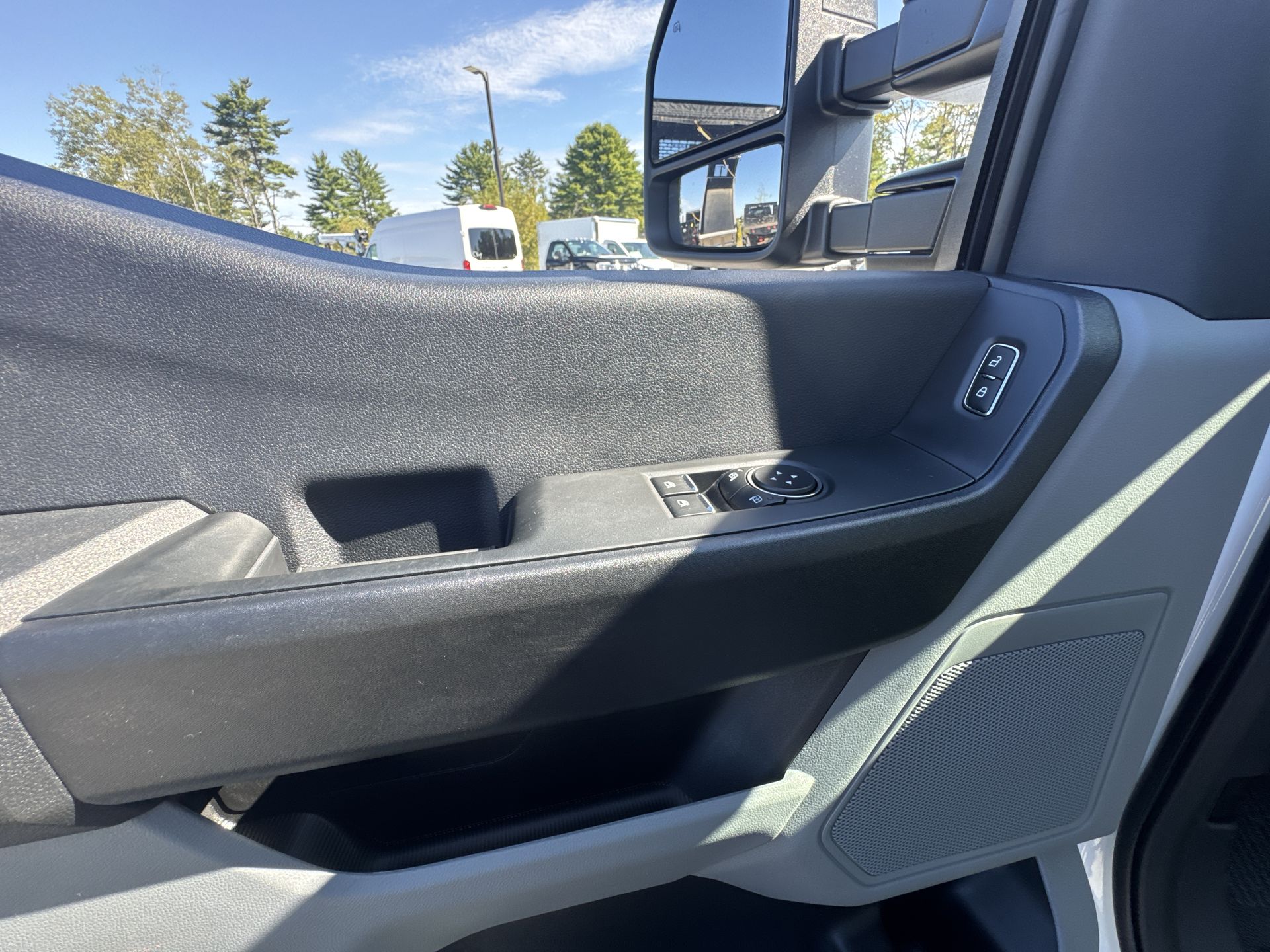 2026 Ford F-550 XL photo 4