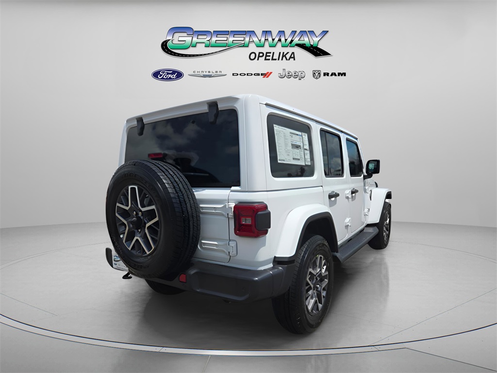 2025 Jeep Wrangler Sahara photo 4