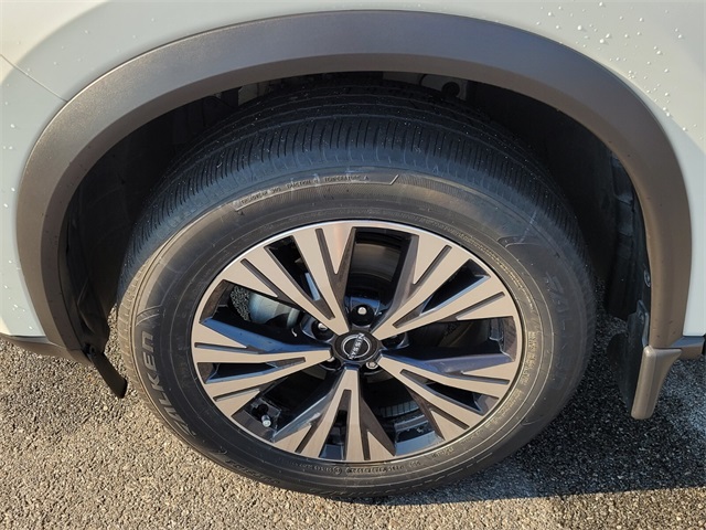 2023 Nissan Rogue SV photo 16