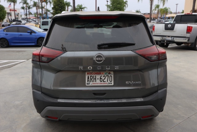 2023 Nissan Rogue SV photo 2