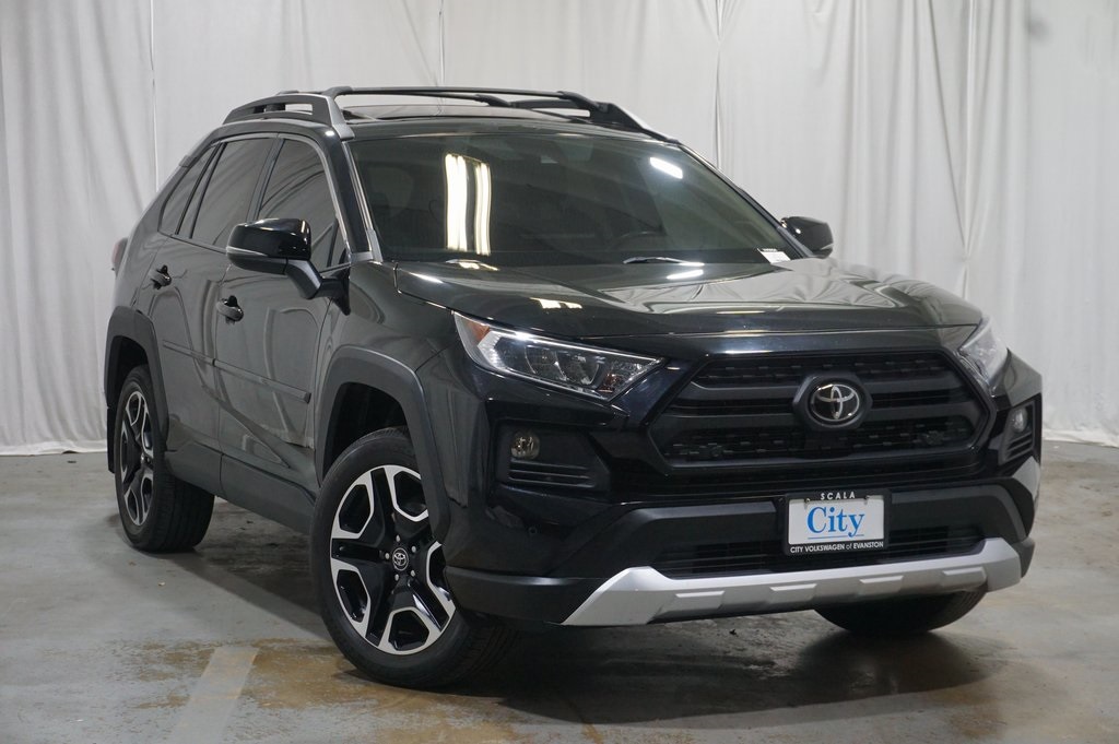 2019 Toyota RAV4 Adventure photo 2