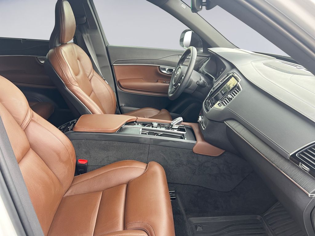 2023 Volvo XC90 Recharge Ultimate AWD photo 17