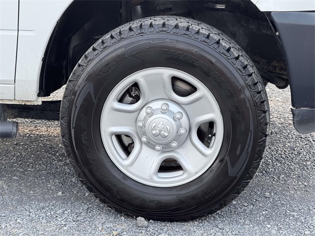 2017 Ram 3500 Tradesman photo 24