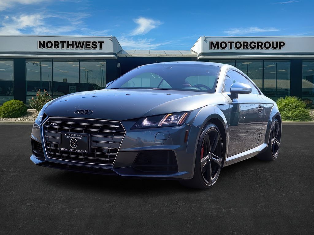 2017 Audi TTS photo 3
