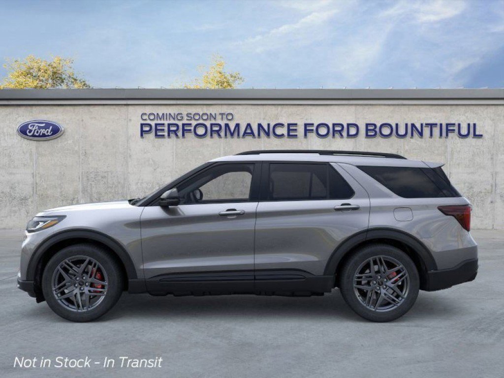 2025 Ford Explorer ST photo 2