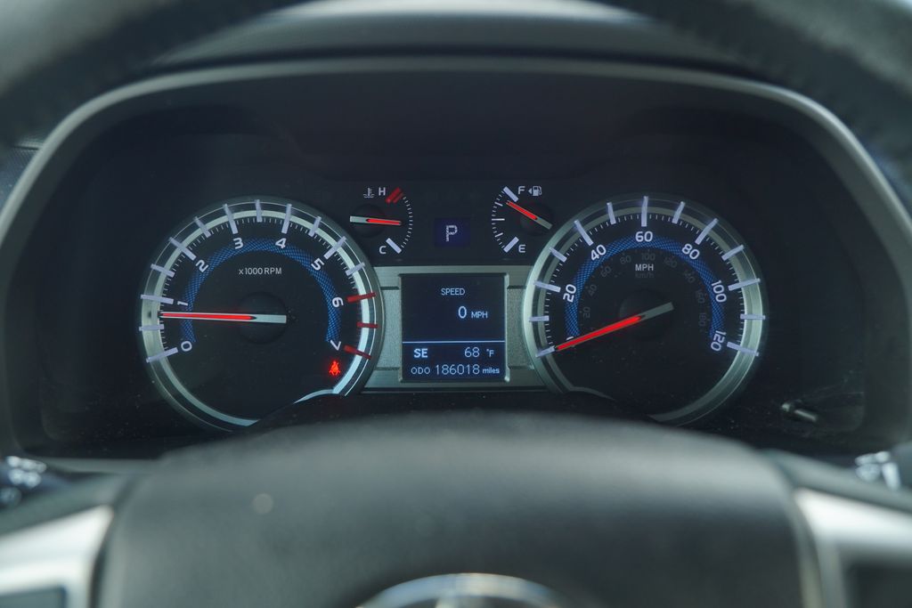2016 Toyota 4Runner SR5 photo 15