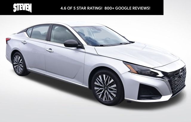 2024 Nissan Altima 2.5 SV photo 2