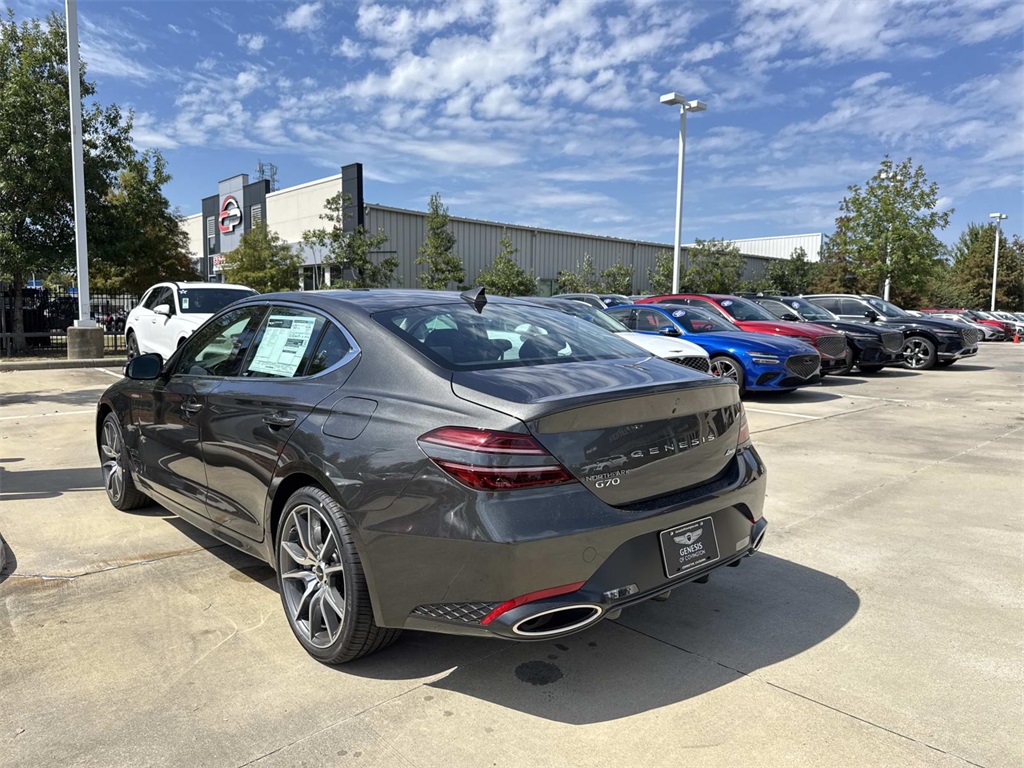 2026 Genesis G70 2.5T AWD photo 3