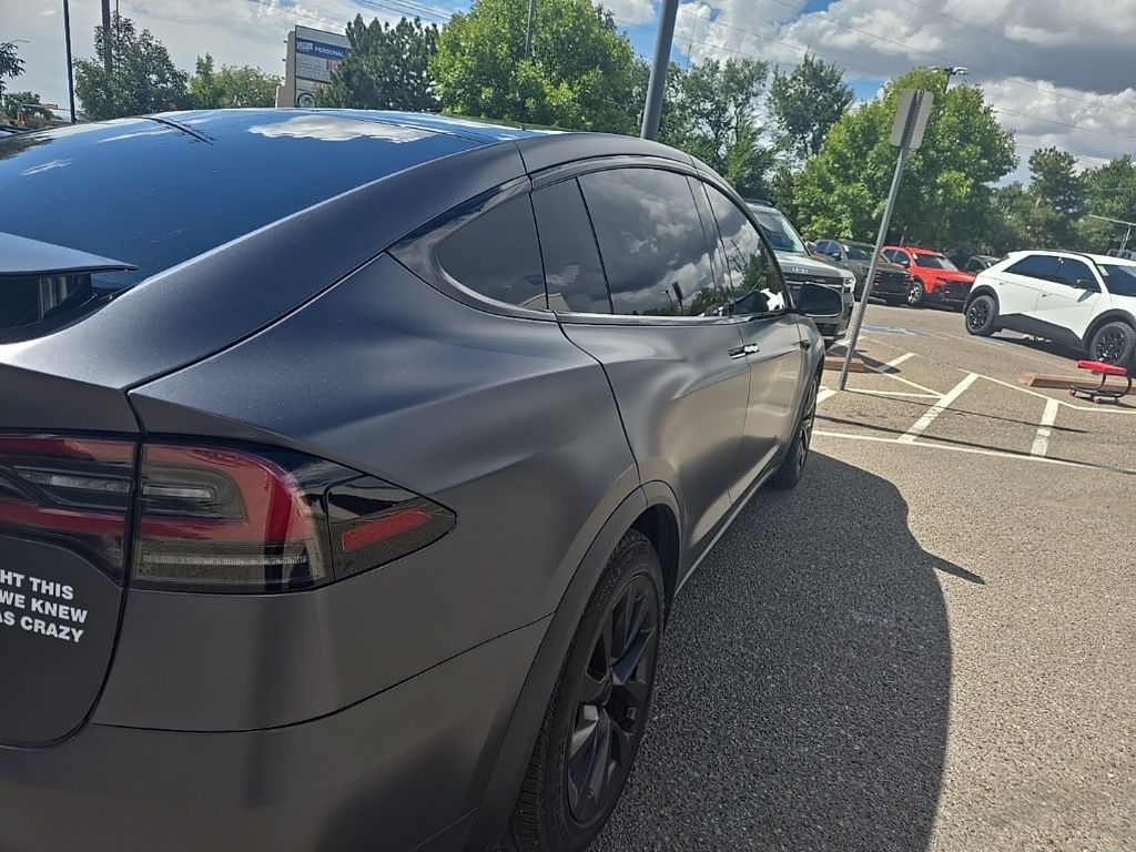 2023 Tesla Model X photo 3