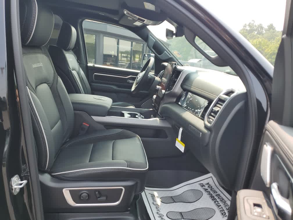 2026 Ram 1500 Laramie photo 23