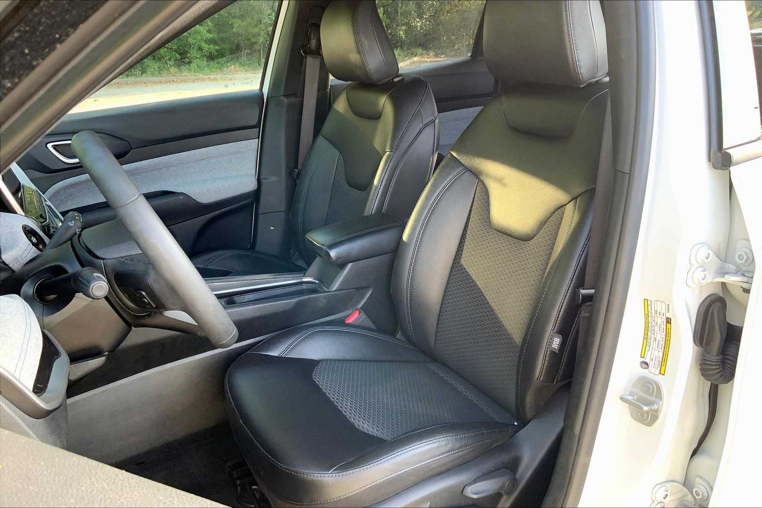 2024 Jeep Compass Latitude photo 7