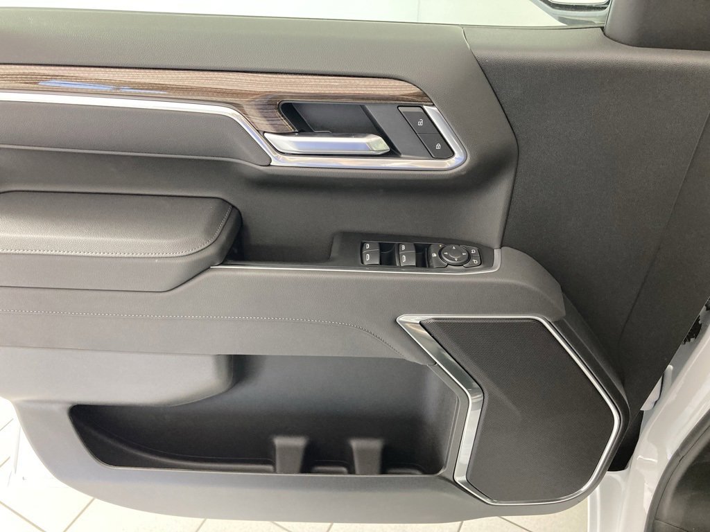 2026 Chevrolet Silverado 1500 LT photo 12