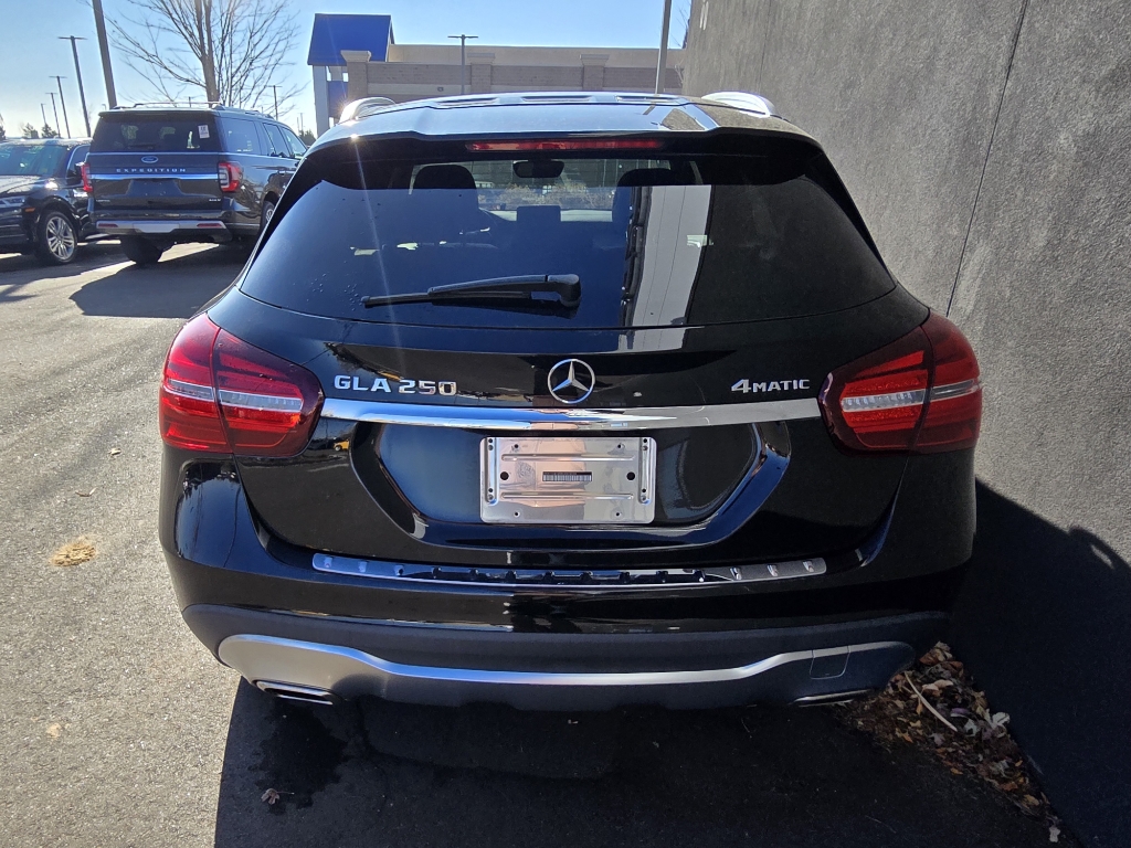 2019 Mercedes Benz GLA 250 4MATIC photo 2