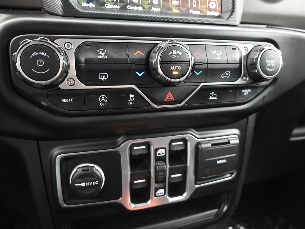 2023 Jeep Gladiator Sport photo 21