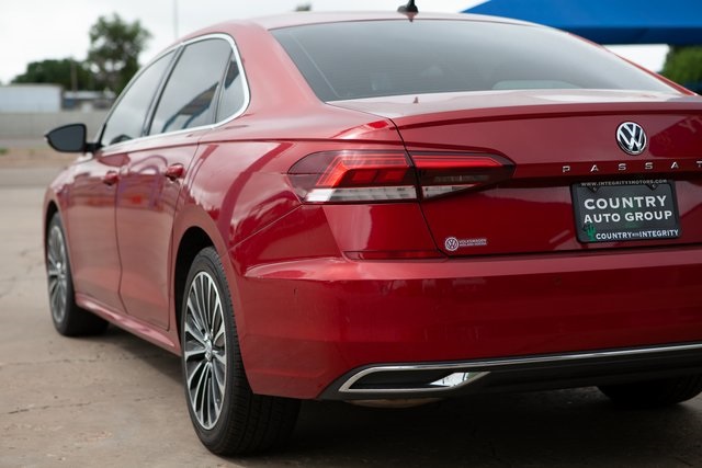 2022 Volkswagen Passat 2.0T Limited photo 6