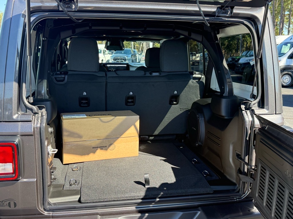 2026 Jeep Wrangler Willys photo 4