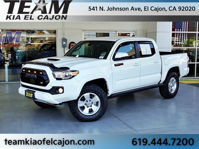 2020 Toyota Tacoma TRD Sport's photo