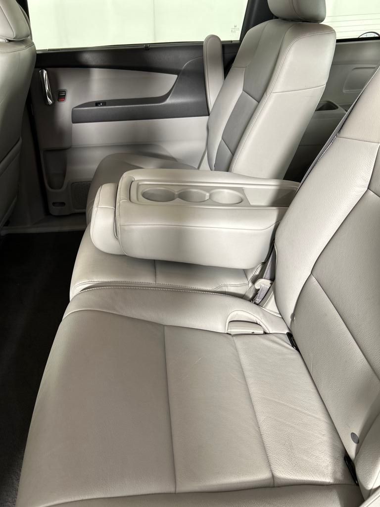 2017 Honda Odyssey EX-L photo 22