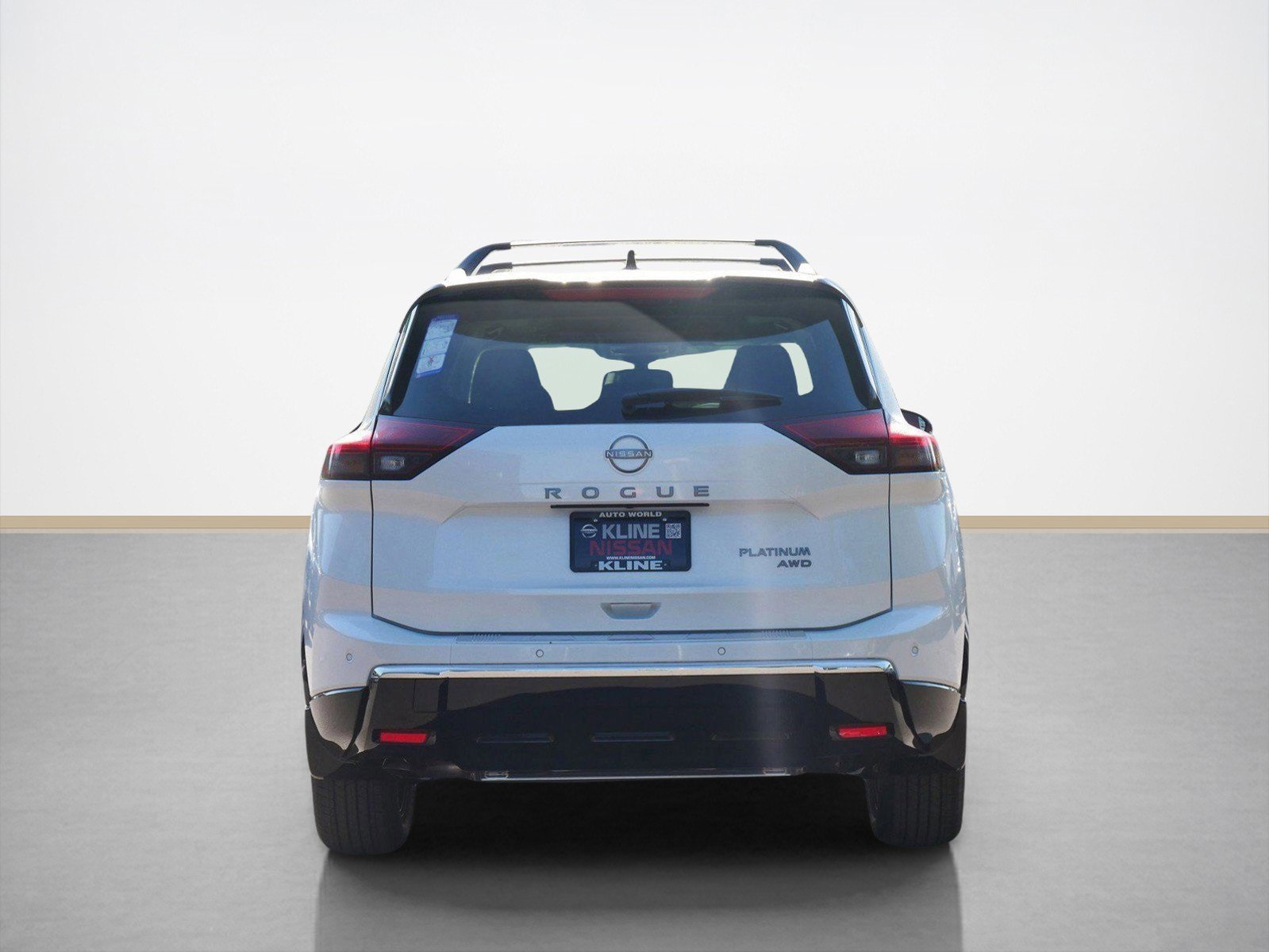 2026 Nissan Rogue Platinum photo 3