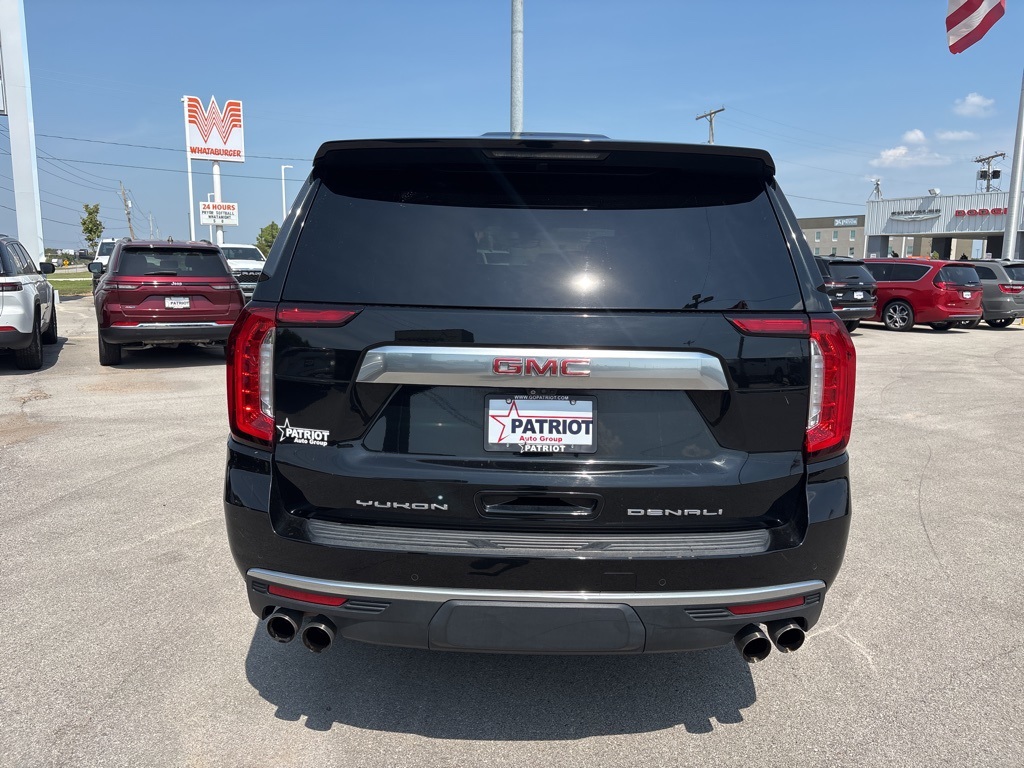 2021 Gmc Yukon Denali photo 4