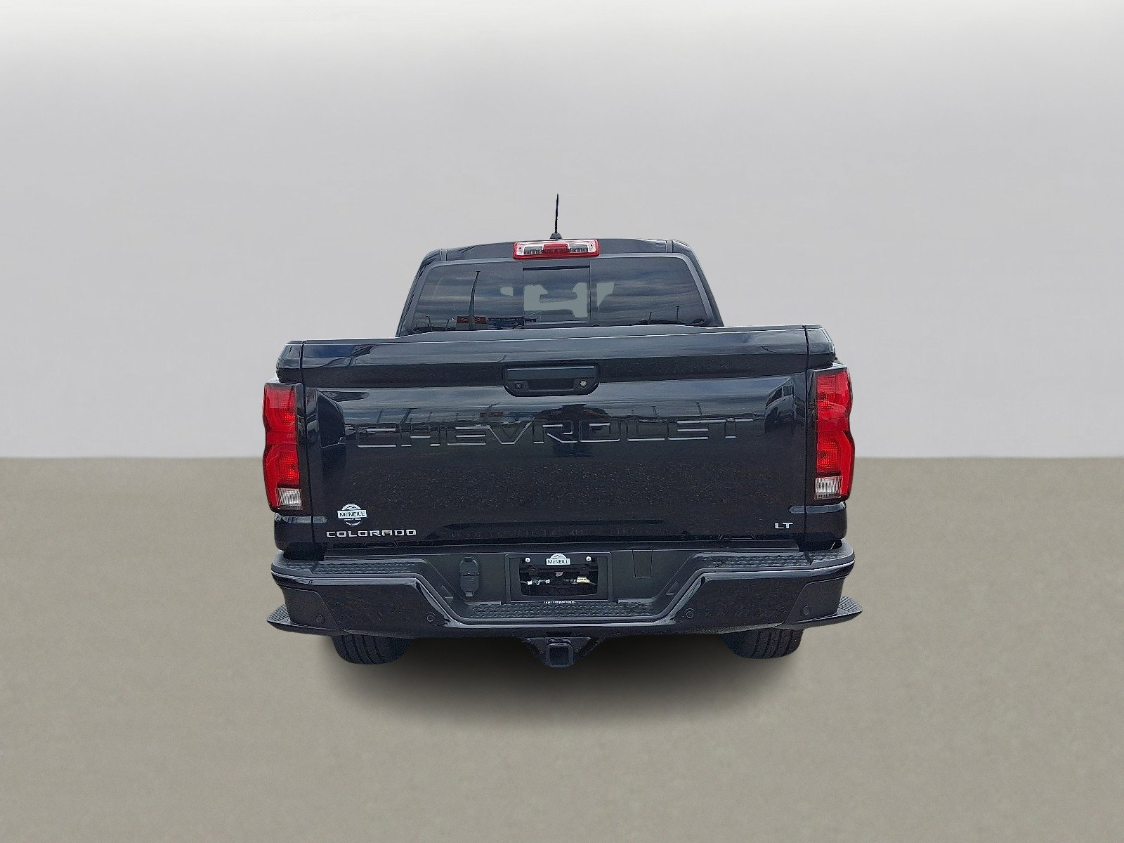 2024 Chevrolet Colorado LT photo 9