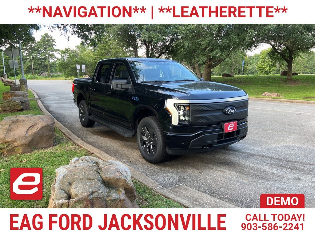 2025 Ford F-150 Lightning Flash's photo