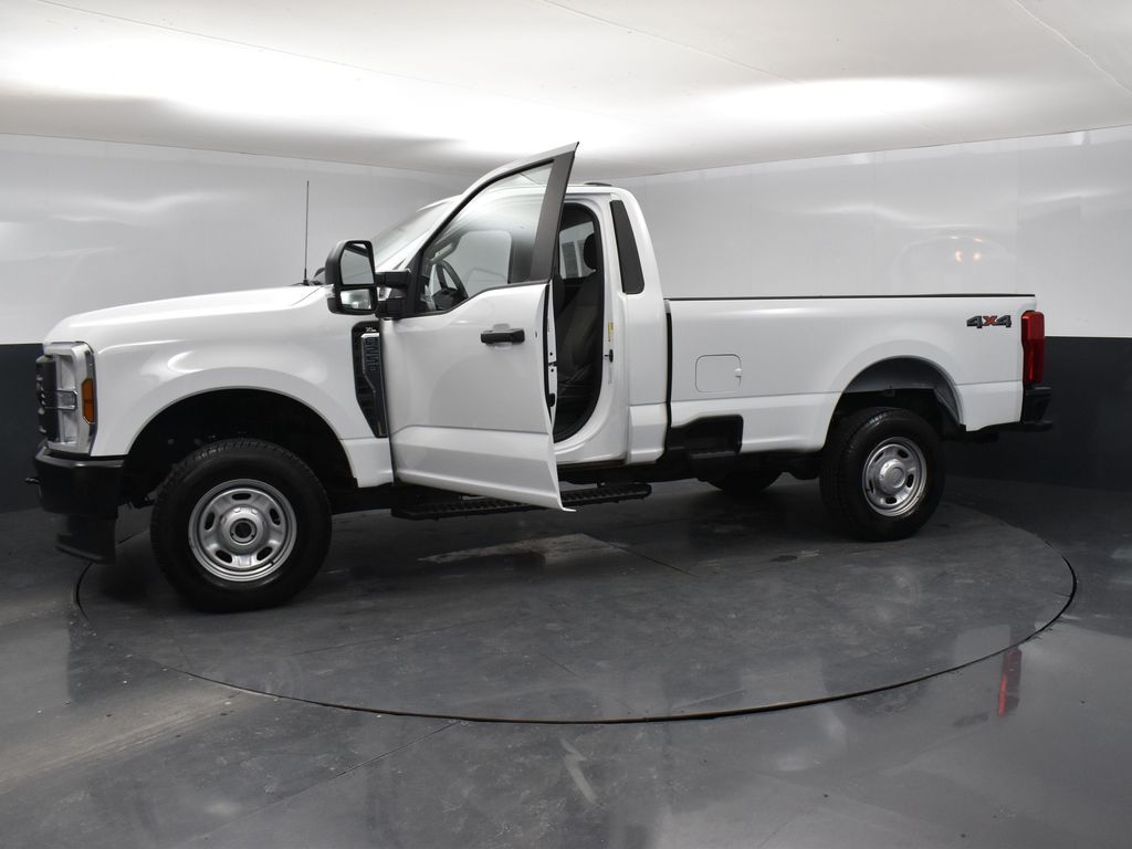 2024 Ford F-250 photo 37