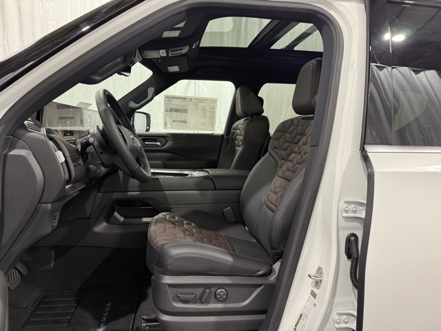 2026 Nissan Armada Platinum photo 9