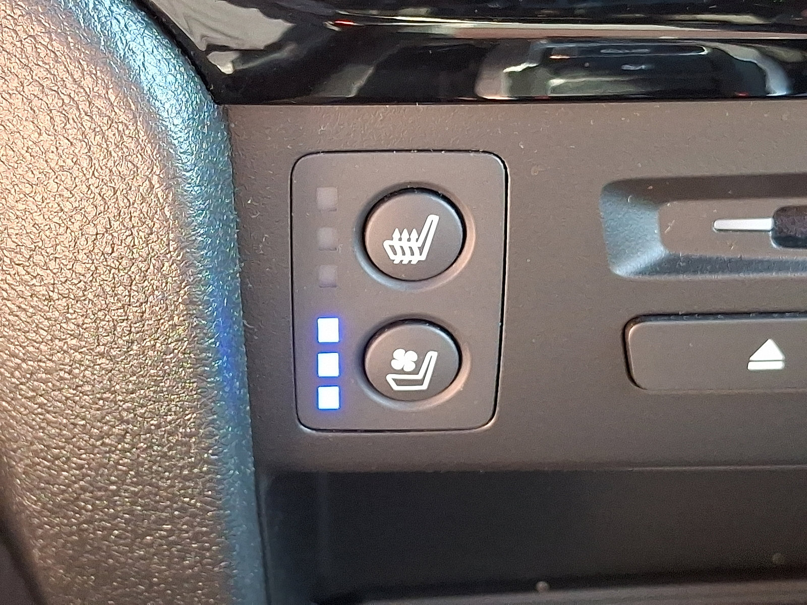 2022 Honda Pilot Black Edition photo 25