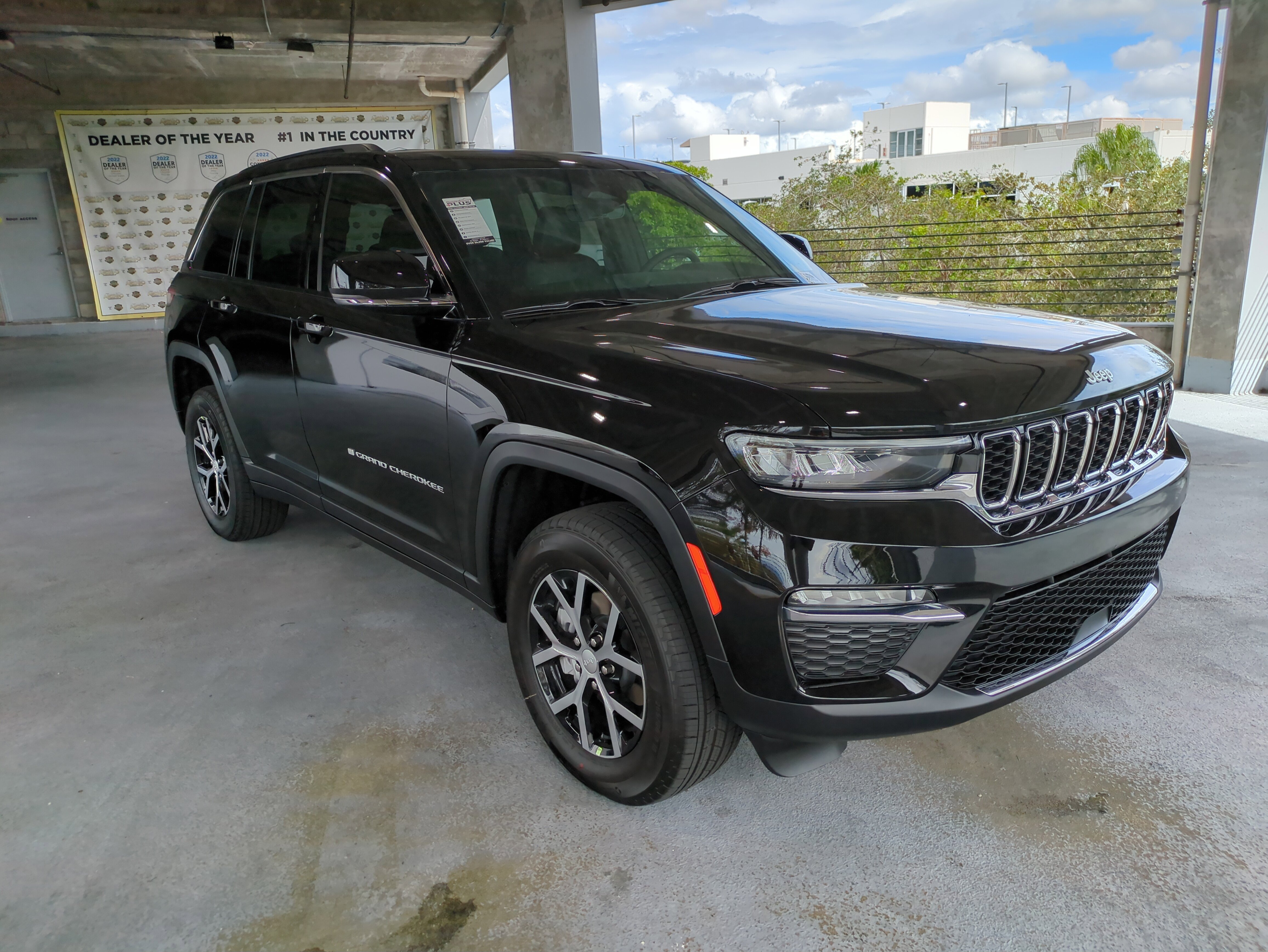 2025 Jeep Grand Cherokee Limited's photo