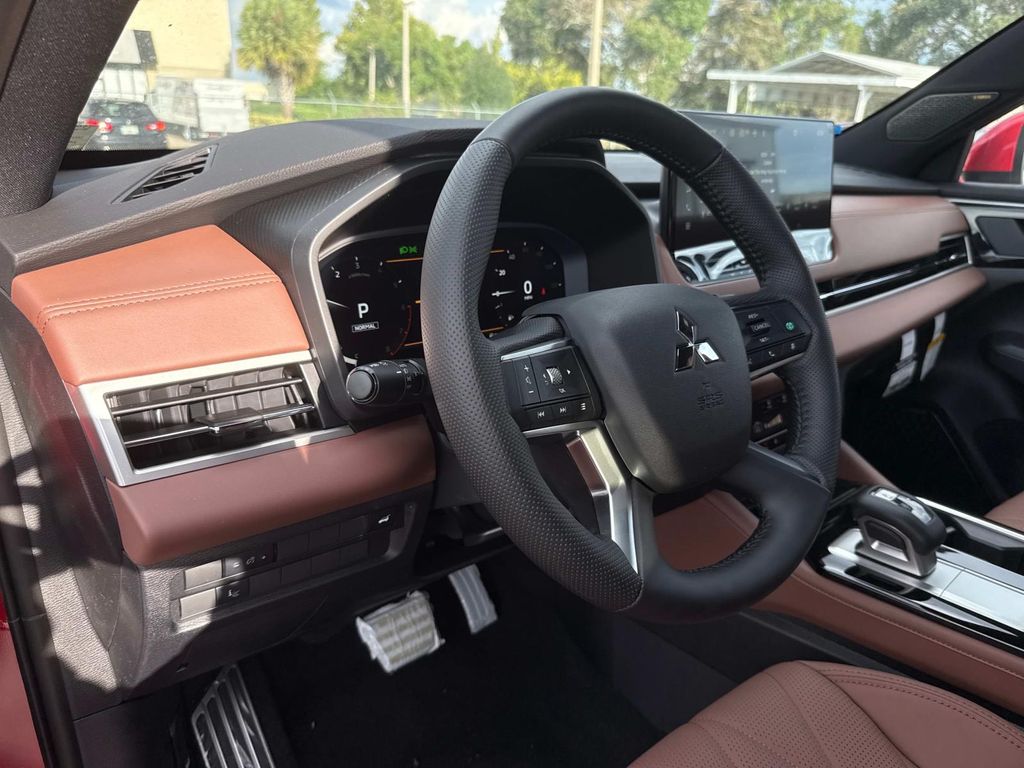 2025 Mitsubishi Outlander SEL GT photo 19