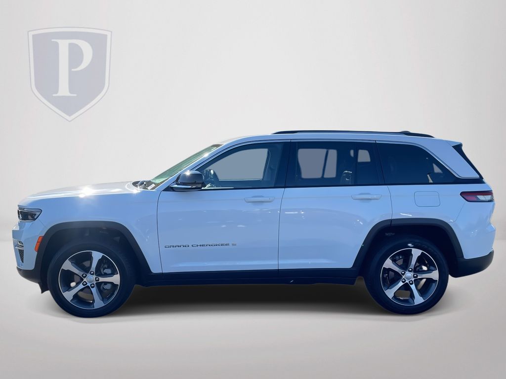 2023 Jeep Grand Cherokee Limited photo 4