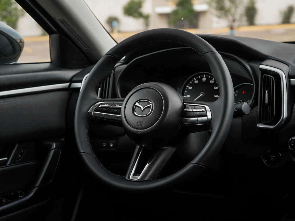 2025 Mazda CX-50 Preferred photo 13